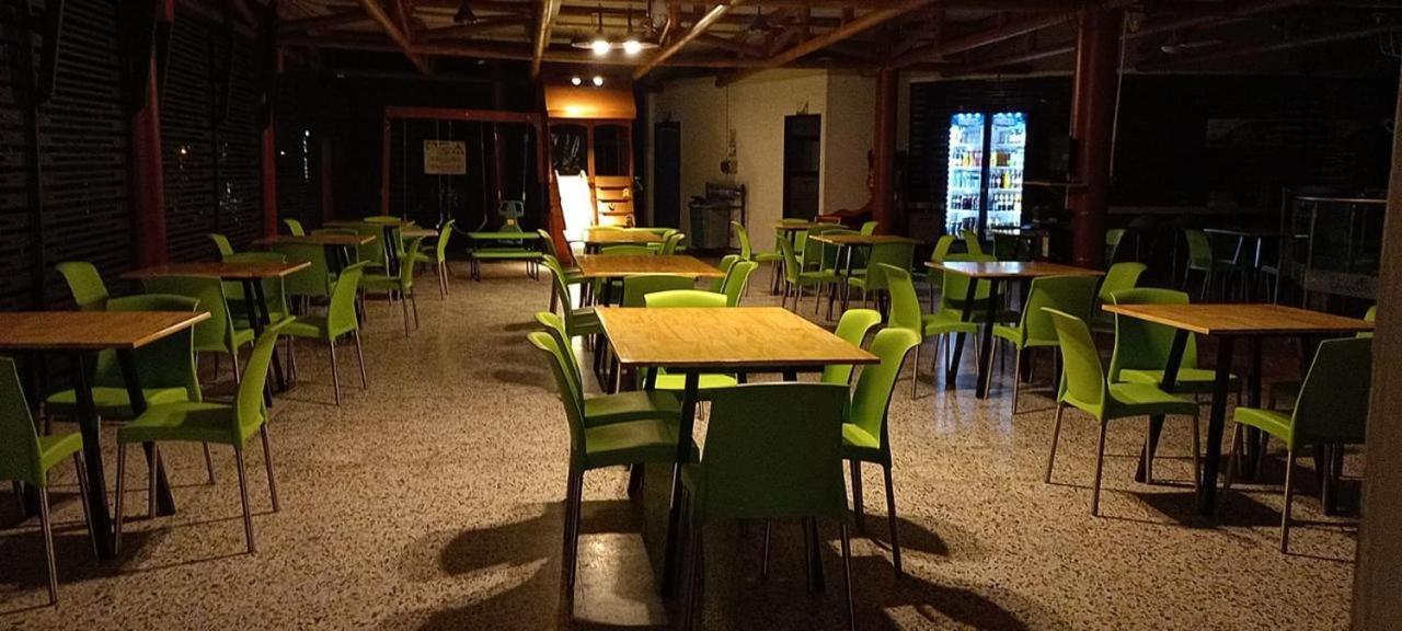 Hotel Chicala Salgar Puerto Salgar Zewnętrze zdjęcie